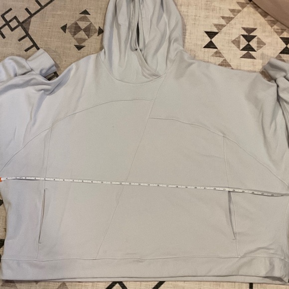 lululemon athletica Cream Hoodie - Picture 1 of 4